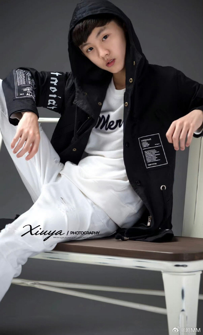 马嘉祺十年前写真马嘉祺10年前写真 马嘉祺10年前写真，小小年纪就这么有镜头感了