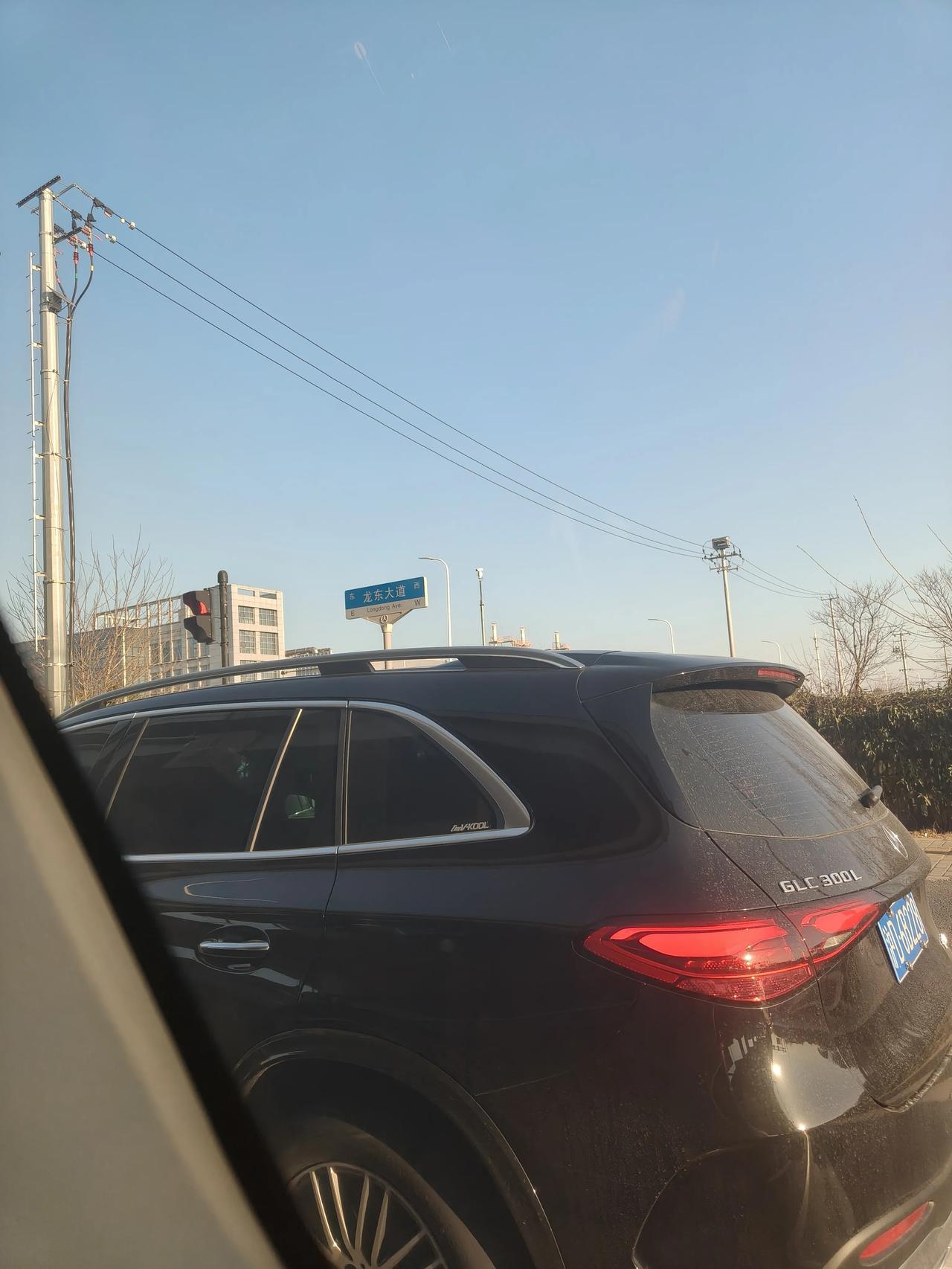 今天的酒水菜式太多了！
怎么吃都吃不完…太浪费了！
海鲜也多，我个人不太喜欢😍