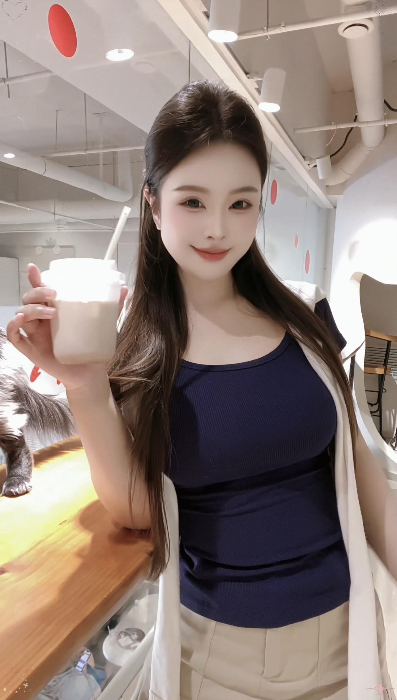 这个世界欠调教你也是