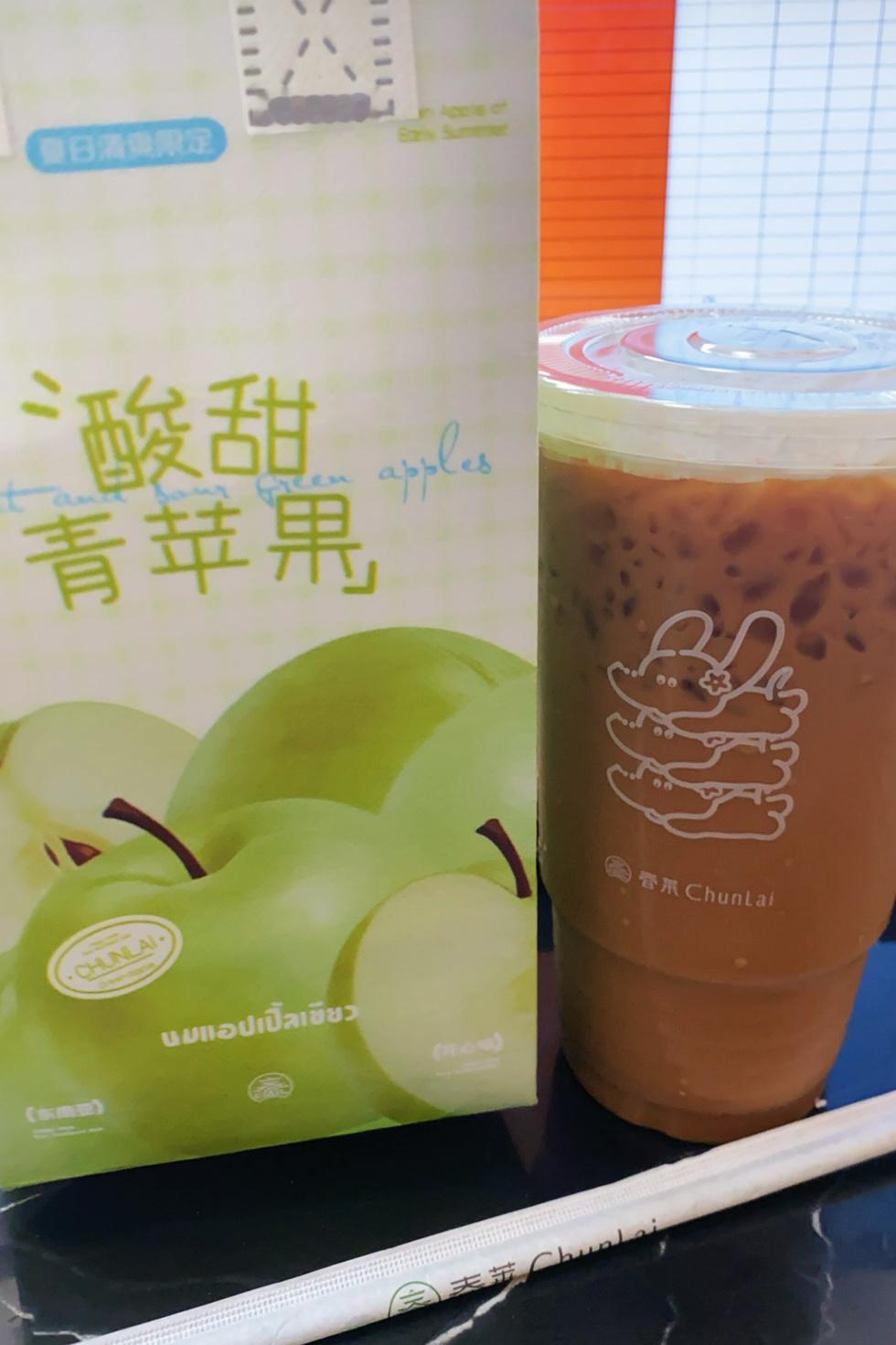 感觉我已经好几天没喝咖啡了[泪奔]突然被拉回来带两天新人我就这样，要不是还有一个