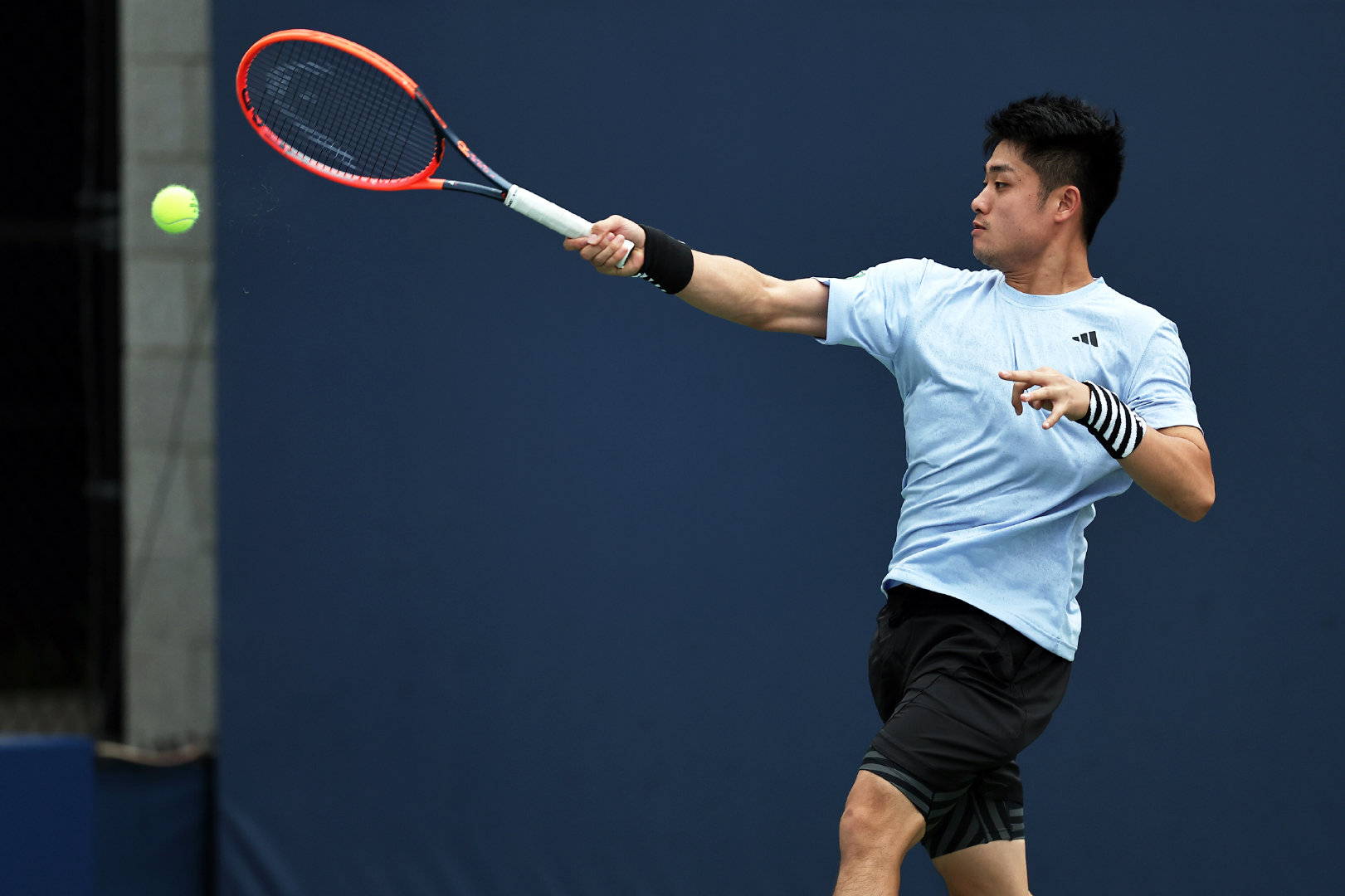 吴易昺复出夺冠🏆ATP挑战赛济南站决赛，🇨🇳吴易昺以7-5/6-3击败日本