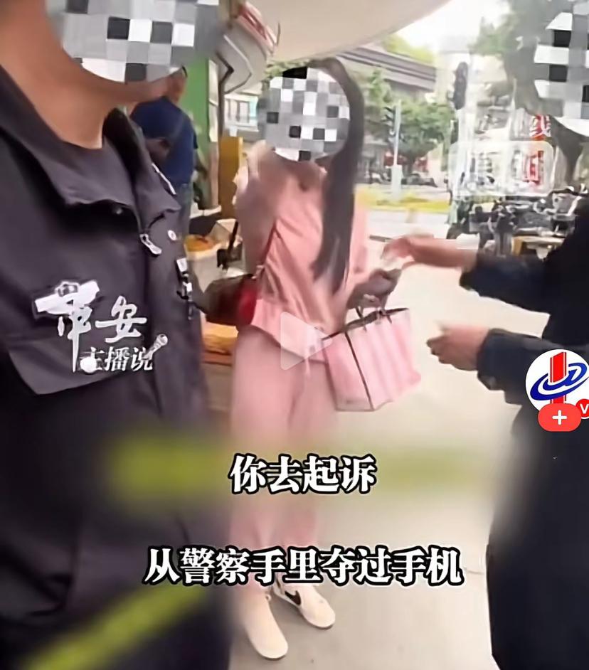 近日，广东一失主发现自己的手机丢了，非常着急，马上给自己的手机打电话，接通后，一