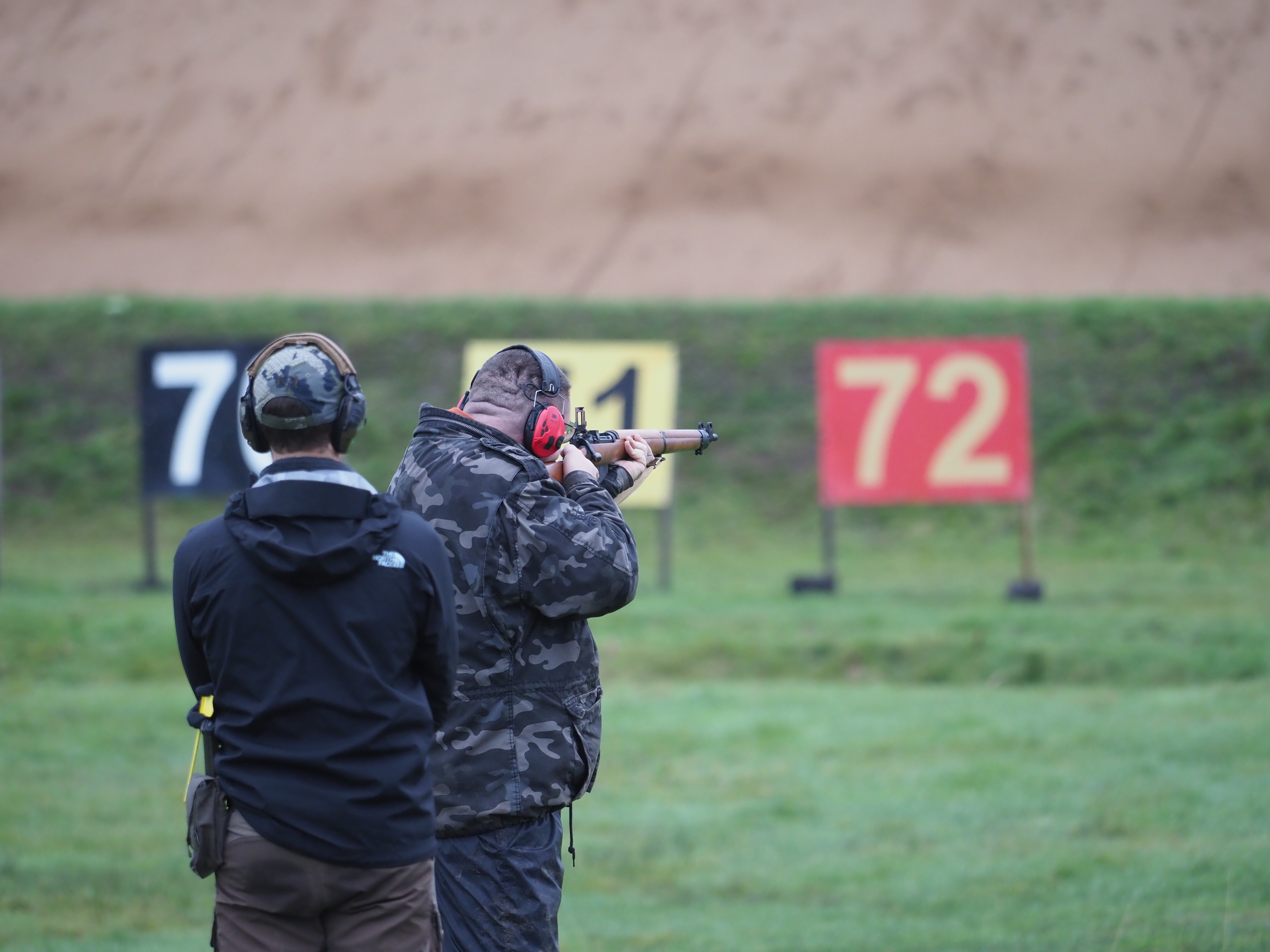 英国步枪协会2025年度CSR射击比赛（1），有没有懂行的大手子解释下那AR上边