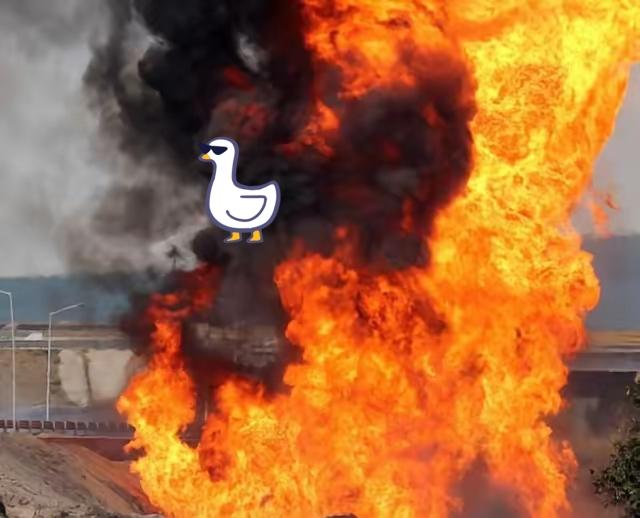 俄军这波精准打击，直接把“参战边界”的遮羞布撕得稀碎！两枚导弹炸平培训大厅，俄方