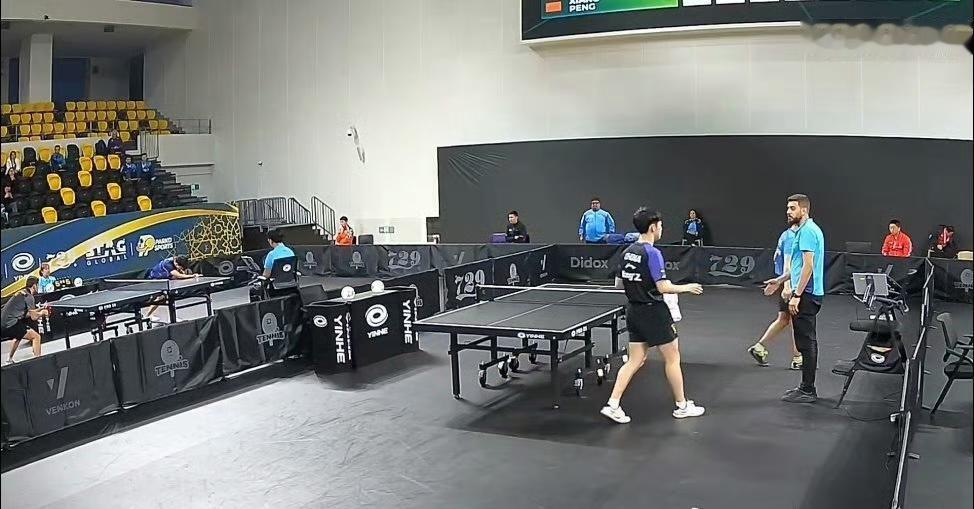 黄友政🇨🇳取得了他的第五场胜利！
刚刚结束的一场2026乒乓球亚锦赛男单1/