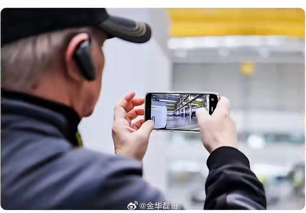 欧洲经销商点赞武汉智造从武汉走向世界，中国智造正用实力赢得全球认可，中国向高端、