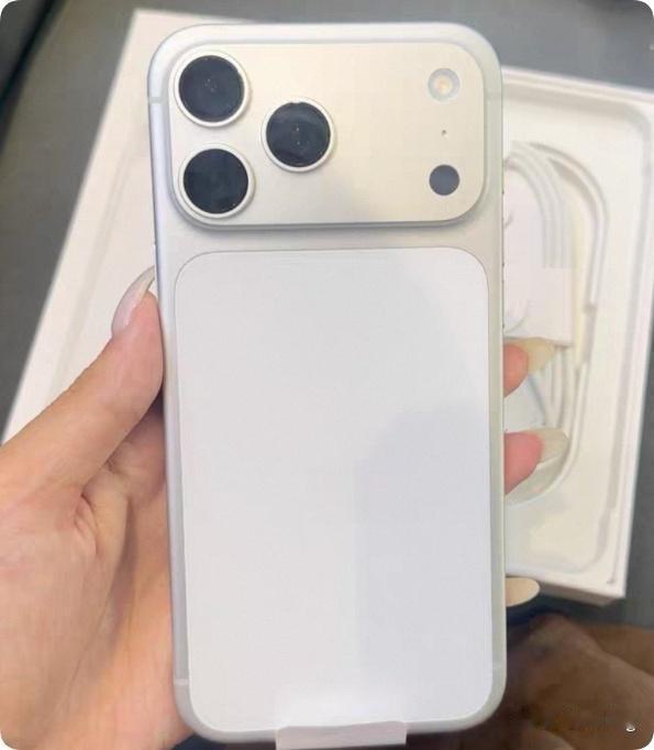 网友：亏到姥姥家！粉丝8099买到iPhone17Pro Max资源机！
我已经