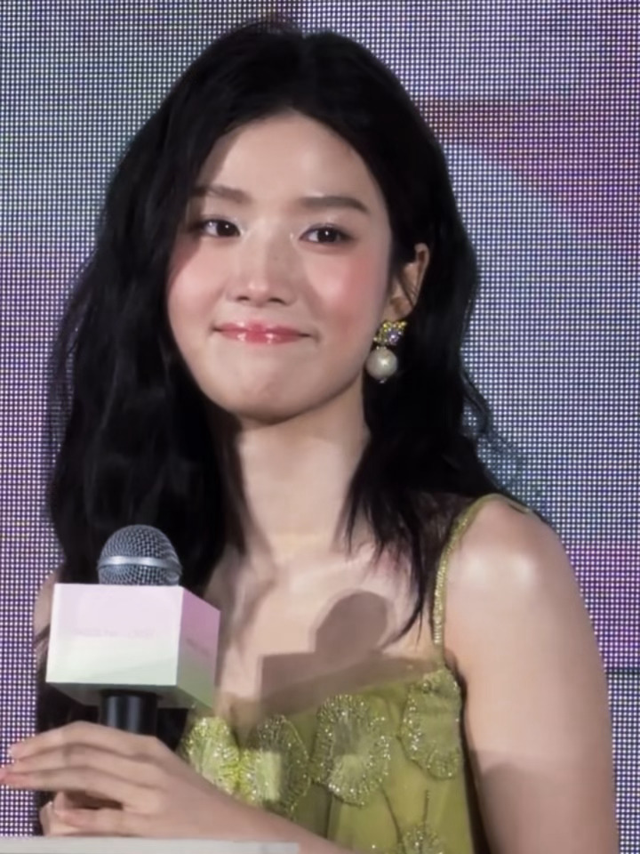 女明星今日活动图，女明星们都好漂亮啊杨紫  宋祖儿 卢昱晓 