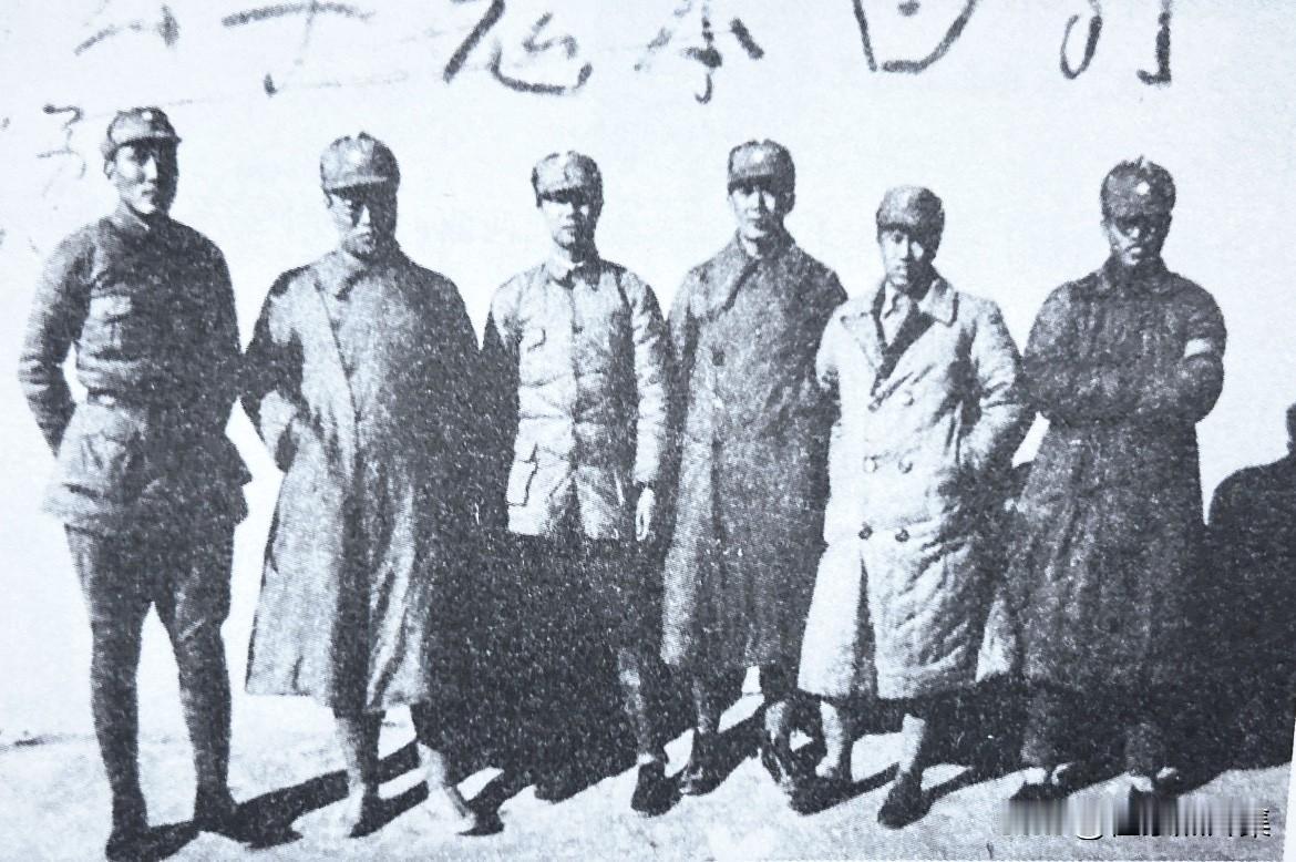 1937年11月，华北战局急剧变化。太原失守，国民党军主力南撤，八路军成为华北敌