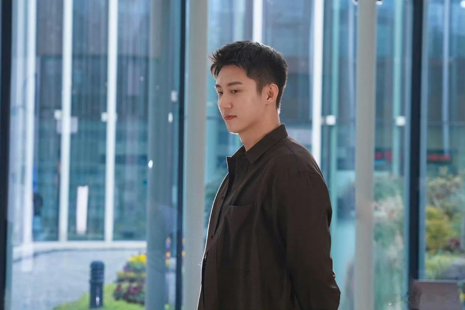 黄景瑜孙千冬至热度破9000  一定要让大家都知道黄景瑜和孙千的新剧《冬至》热度