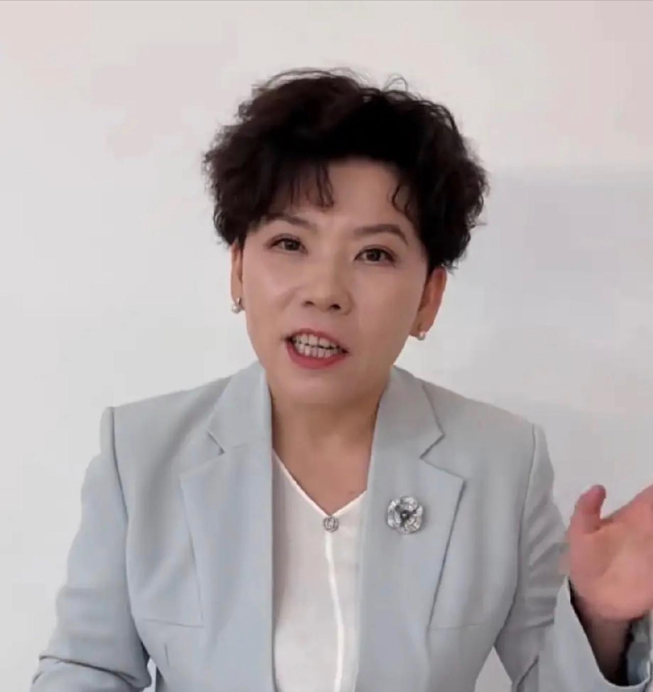 向鹏如何打张本：邓亚萍曾有 3 个建议

国乒如何打败张本，在之前的解说中，邓亚