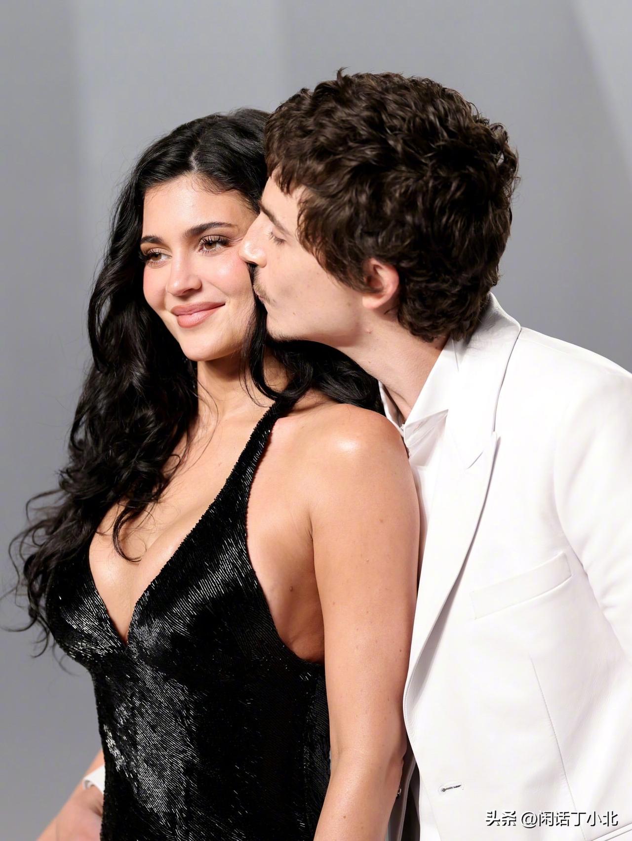 外娱资讯，Timothée Chalamet和女友凯莉Kylie Jenner