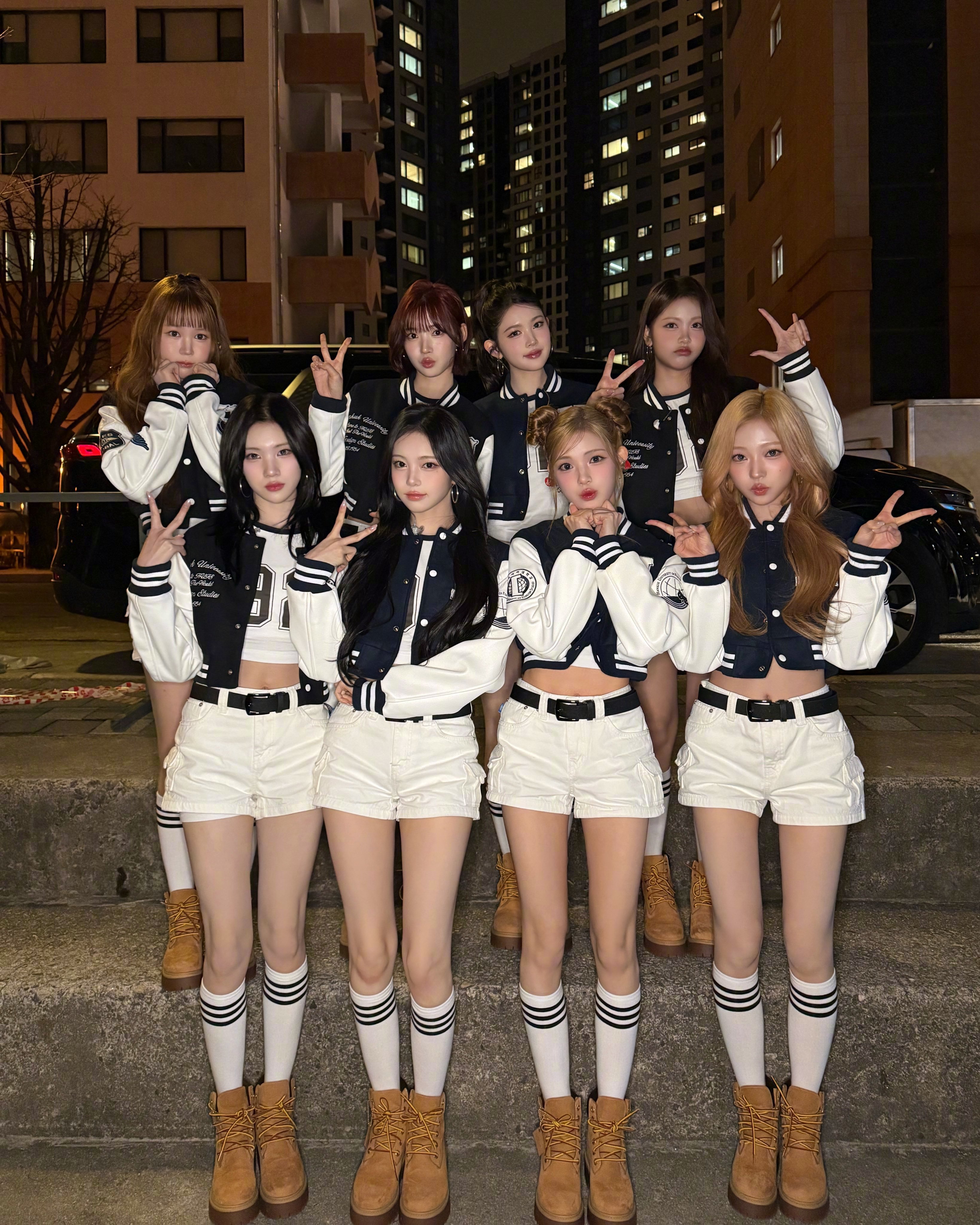 【Twi】Hearts2Hearts韩国外大校庆合照~Hearts2Hearts