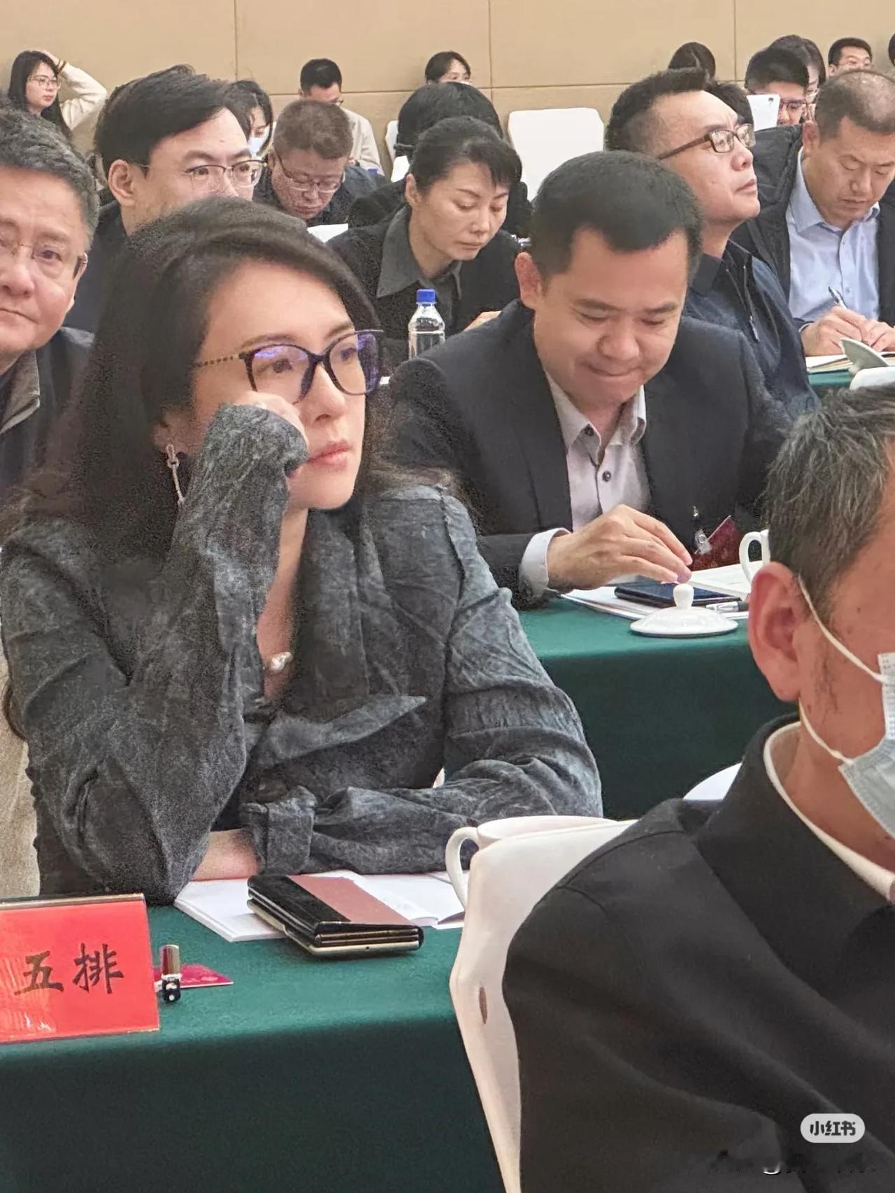 我需要安一个章子怡的防沉迷……
姐今天也太美了[色色R]骨相果然就是永远的神，素