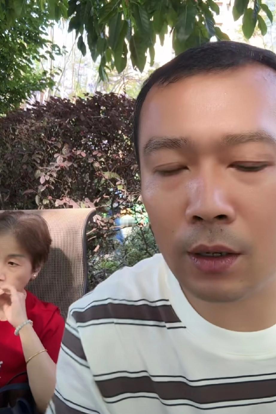 甘宇翼是寻亲成功之后，直播带货最频繁的人，利用寻亲热度甘宇翼抓住机会逐渐成为带货