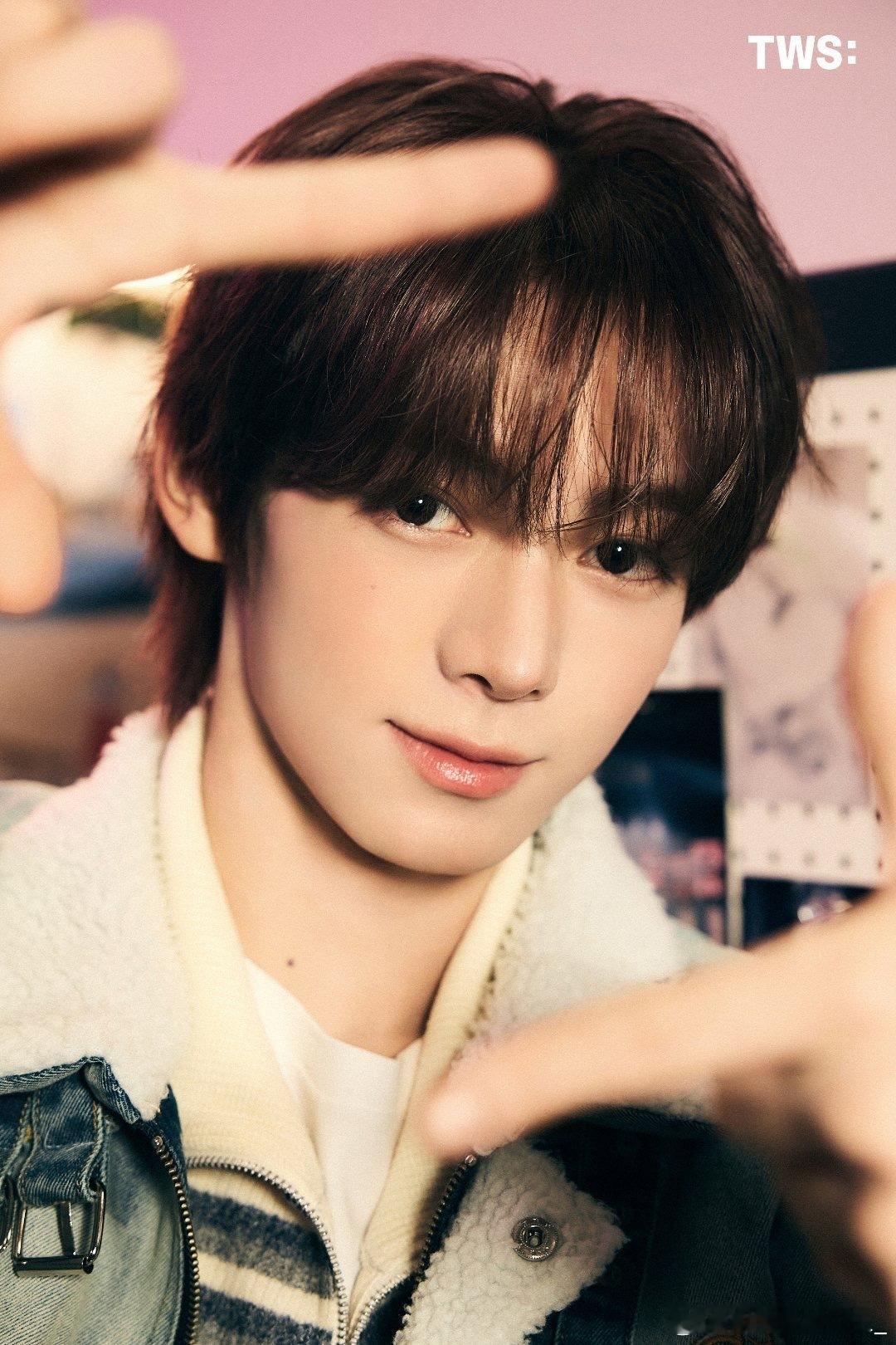 韩振 好美萌的小兔子，高雄演唱会顺利哦 