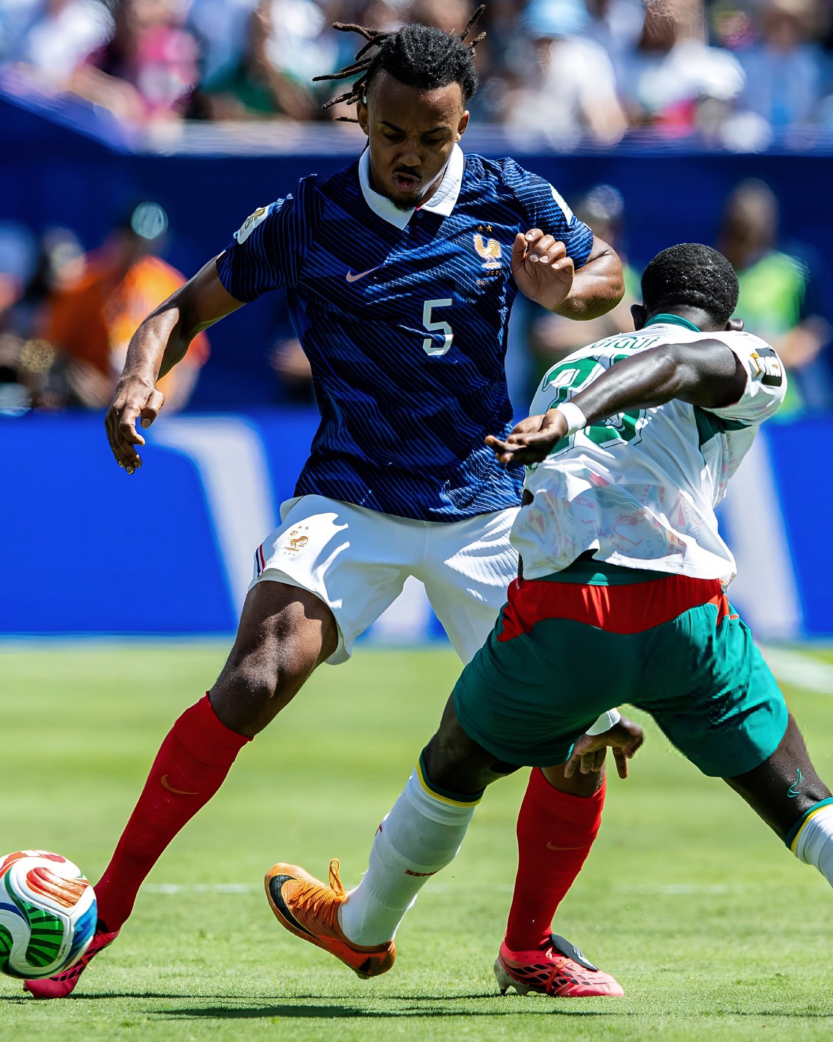 法国3-1塞内加尔，孔德首发踢满全场。法国3比1塞内加尔围观世界杯法国vs塞内加