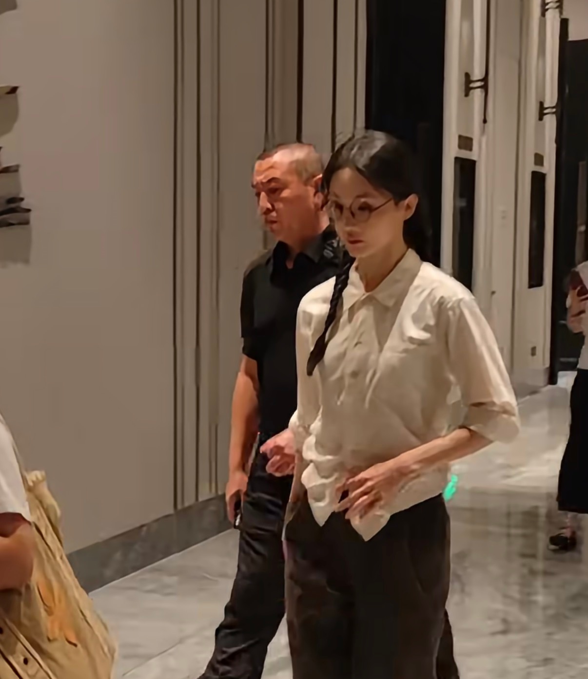 才说完爱眼镜妹 眼镜妹就来了 手也很可以👅 