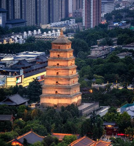陕西省内考生：
文科生，2024年最低录取分大概在392分左右，2025年涨到了