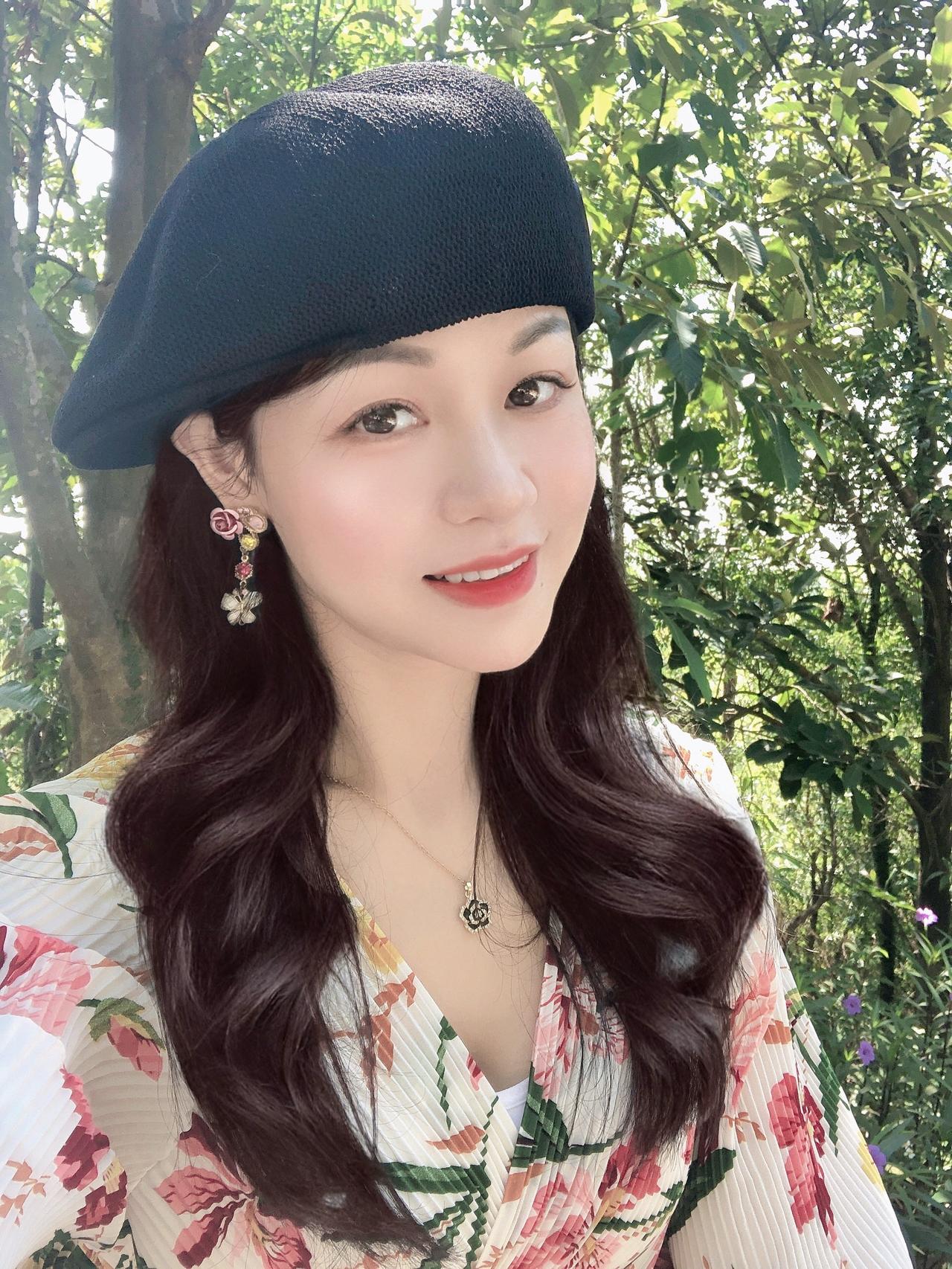 周末的午后，不必去赶余下的忙碌，在阳光浅暖的山海闲待冬季的岁月。周末愉快的时光