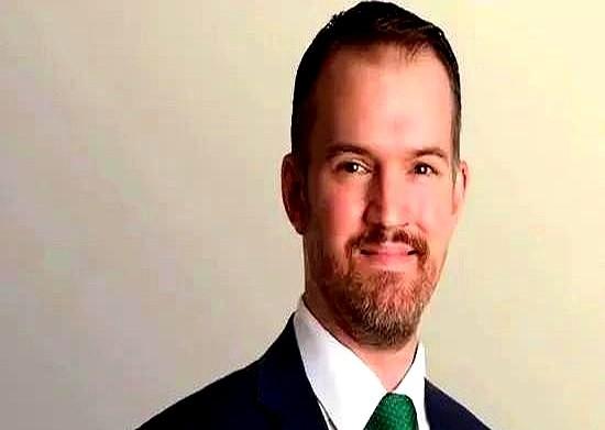 一觉醒来，都沉默了！

中美双方下午晚上接连发声，结果又一次相互“打脸”，太搞笑