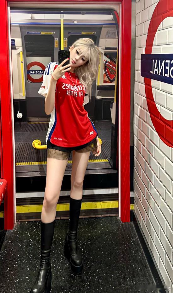 欧联｜猜中一场比分，18.8元现金🧧直接安排！  1. 点赞+转发本内容2. 