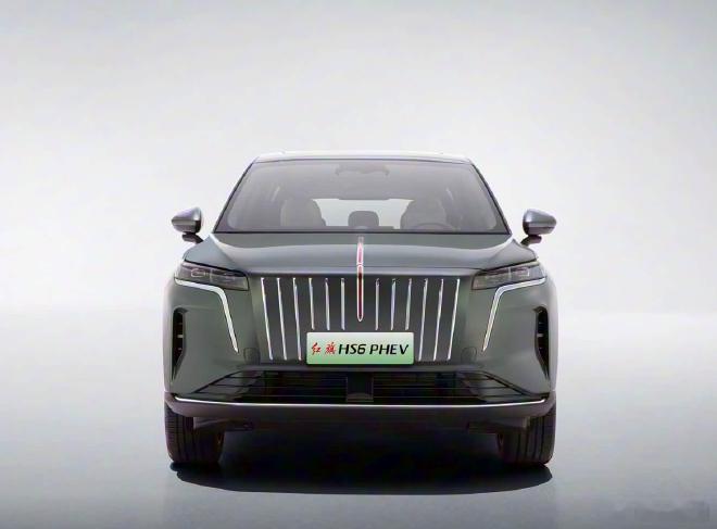 12月16日晚，红旗HS6 PHEV正式上市。共推出3款车型，售价区间为17.8