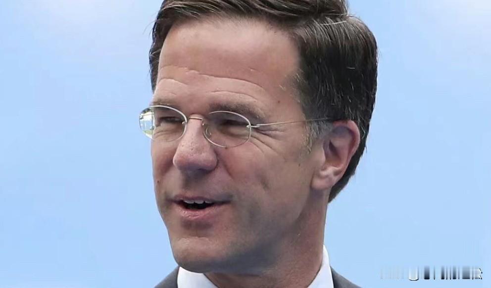 吕特就没安好心！老是说北约是乌克兰的坚强后盾，可就是不让乌克兰加入！
吕特3日在