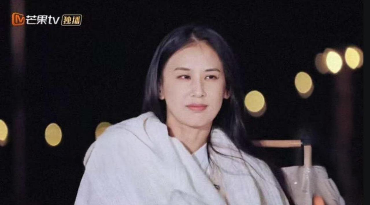 最近《再见爱人4》热播，观众关注度最高的便是黄圣依和杨子这对夫妻了。黄圣依在节目