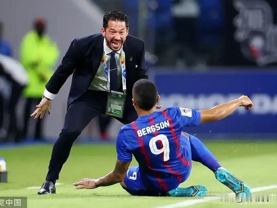 中超绯闻主帅---莫拉…武汉三镇大概率的新任主帅是巴西人莫拉，这还是一个比较意外
