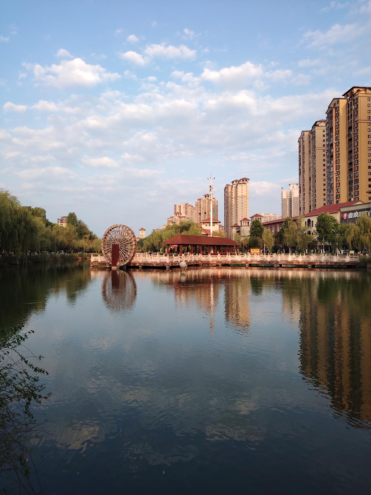 早上六点🕕的公园是这个样子的