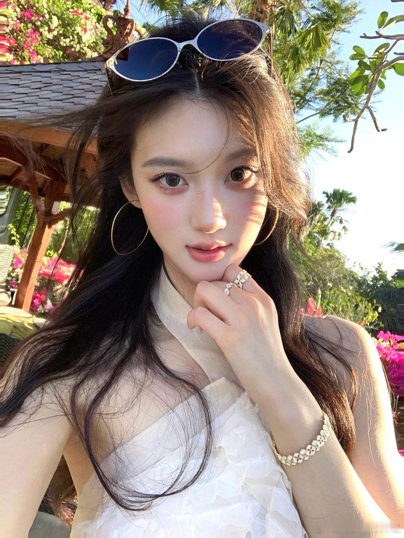 已晒黑姐妹们。。 