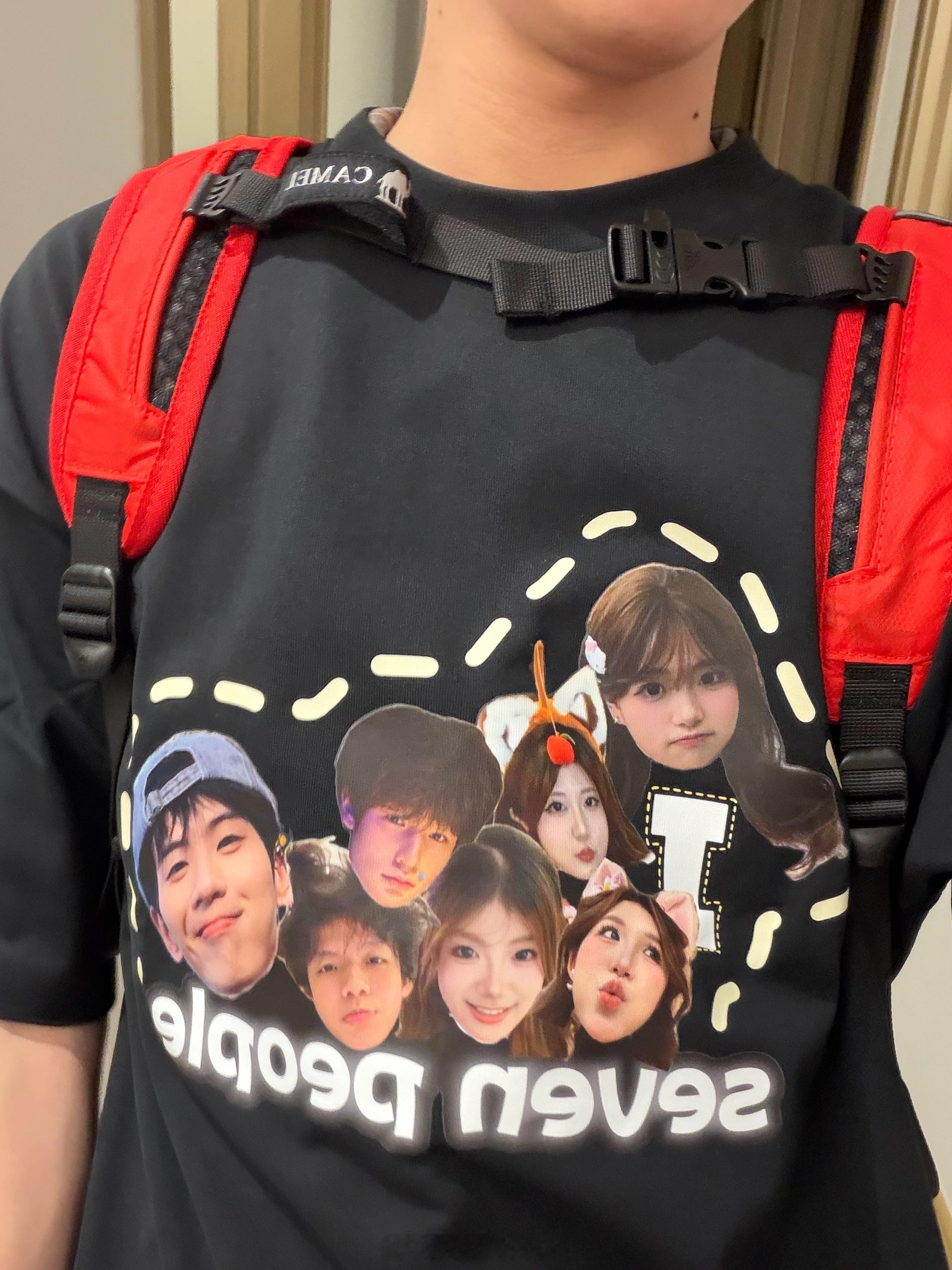 我们的旅行已准备就绪..这次我们还准备了团服哈哈哈！（等我们的超长vlog！ 