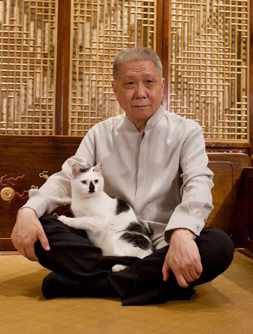 一次节目上，有人问马未都：“为何南方人比北方人，普遍要矮小一点？”

马未都：“