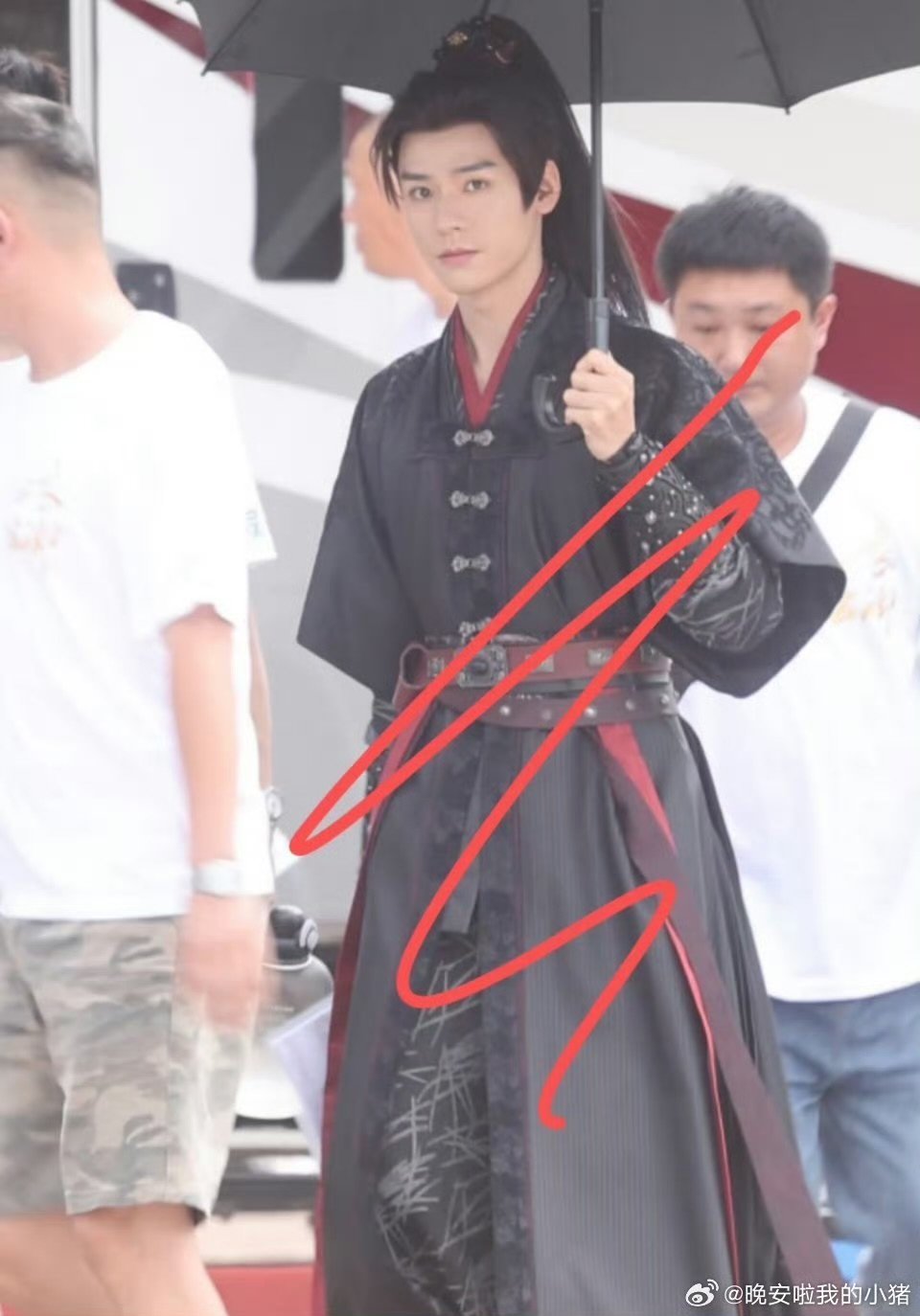 龚俊白衣公卿高马尾黑衣路透龚俊高马尾黑衣路透 ​​​龚俊白衣公卿高马尾黑衣路透 