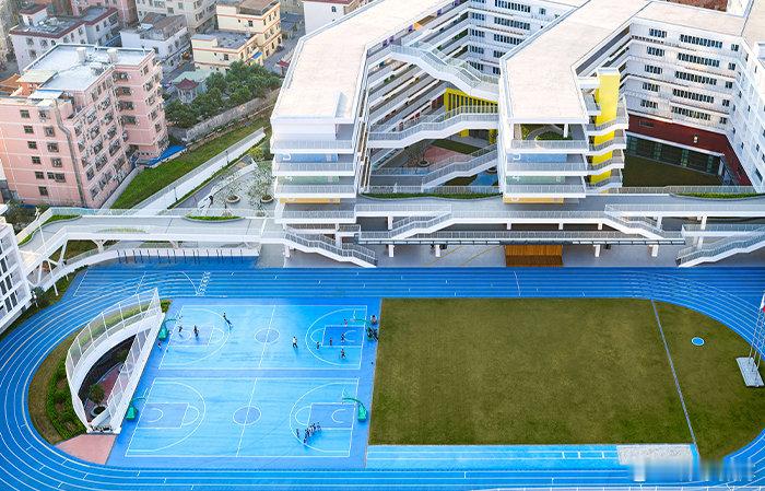 深圳市龙华区外国语学校福城校区设计 / 深圳大学建筑设计研究院有限公司“钟中+钟