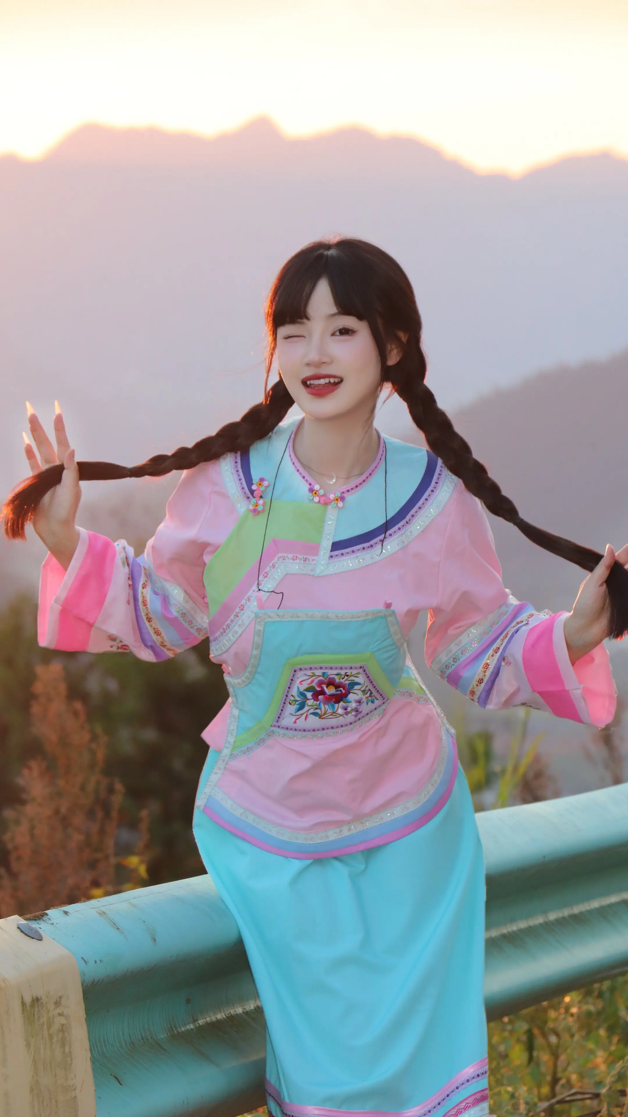 布依族一生只爱一人 有一个会做衣服的姐妹太爽了叭