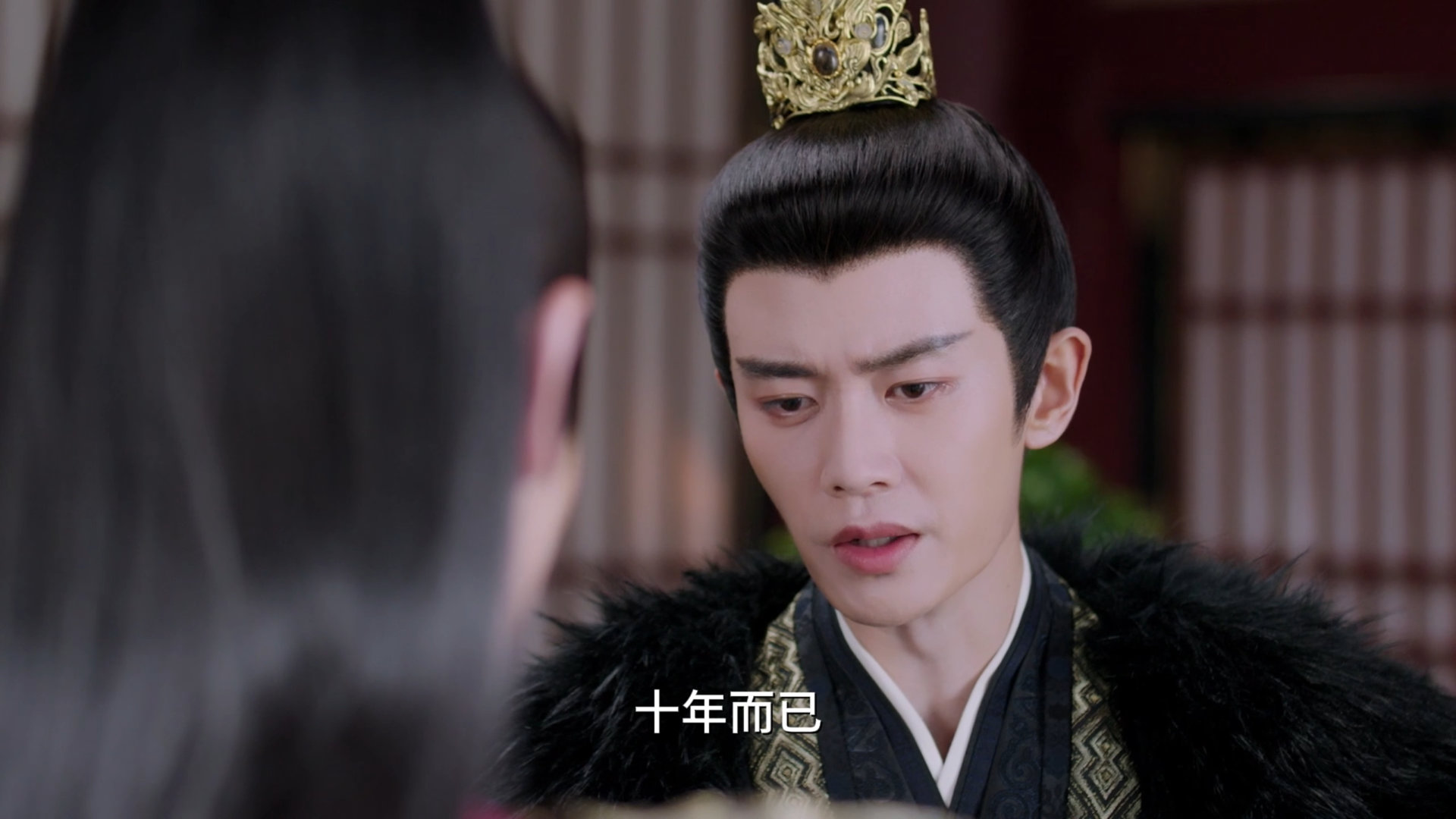 萧焕简直是“深情到自虐”的代名词吧！凌苍苍中毒，他不管阻拦递唯一解毒丹，握着手掉