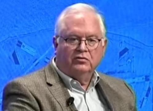 研究中国20多年、还在五角大楼待过的美国专家卡尔弗，最近说的话让美国政界炸了——