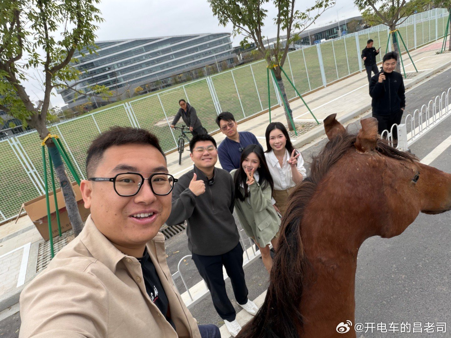 说好的试二代VLA，这是要干嘛？今天这活儿有点抽象啊小鹏第二代vla妈妈都爱开的