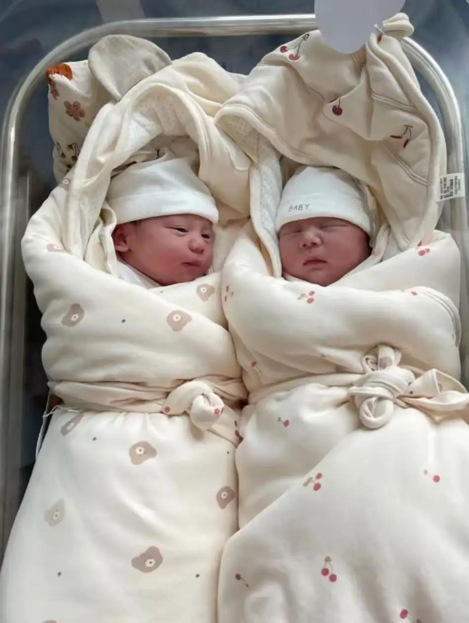 江苏一大学女生与男友相恋，婚前怀孕生下对龙凤胎！
未婚生下龙凤胎，男方彩礼从8万
