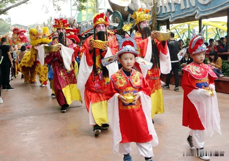 广东让人羡慕，如此风尚值得推广全国

春节将至，社交平台上关于红包文化的讨论持续