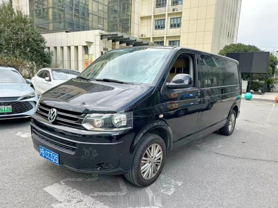 跟大家说个好玩的事：有个朋友从上海收了台全网最便宜的大众凯路威 T5后期四驱版，