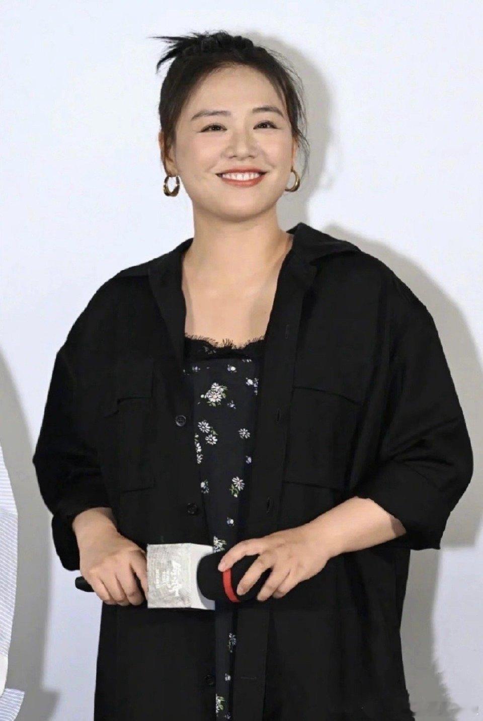 马思纯是我见过心最狠的女艺人，短短一年多她就可以从那么胖变回那么瘦。人都精致了好