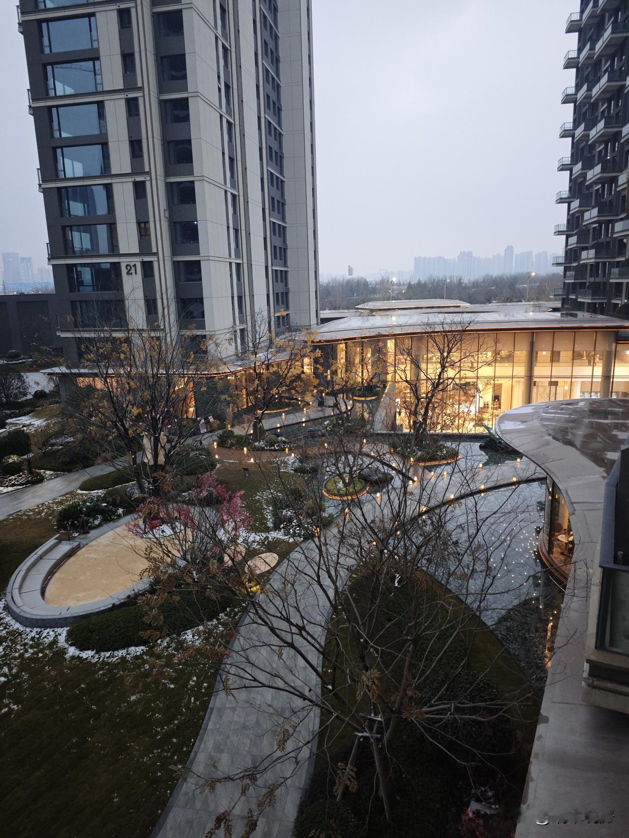 26年绝对捡漏的好房，可观河
​港宸润府183平，中间好楼层
​工抵房，270万