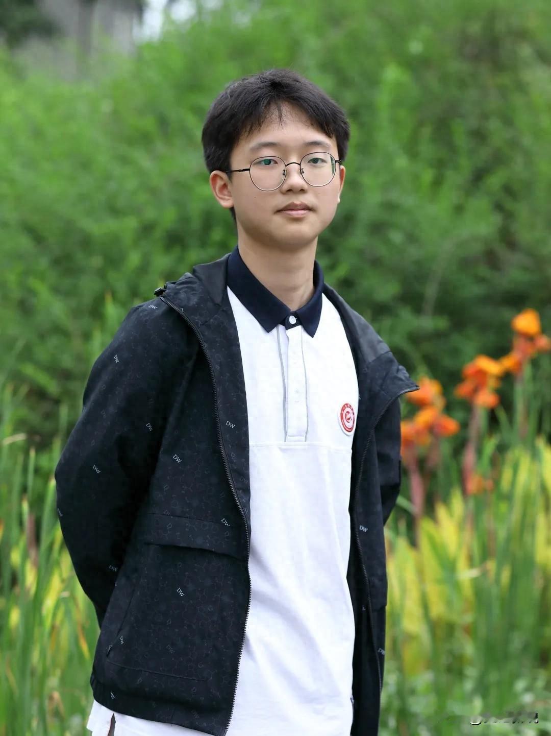 “妈妈，我考上清华了！”男孩高考总分 722 分，被清华大学录取后，他却去了这个