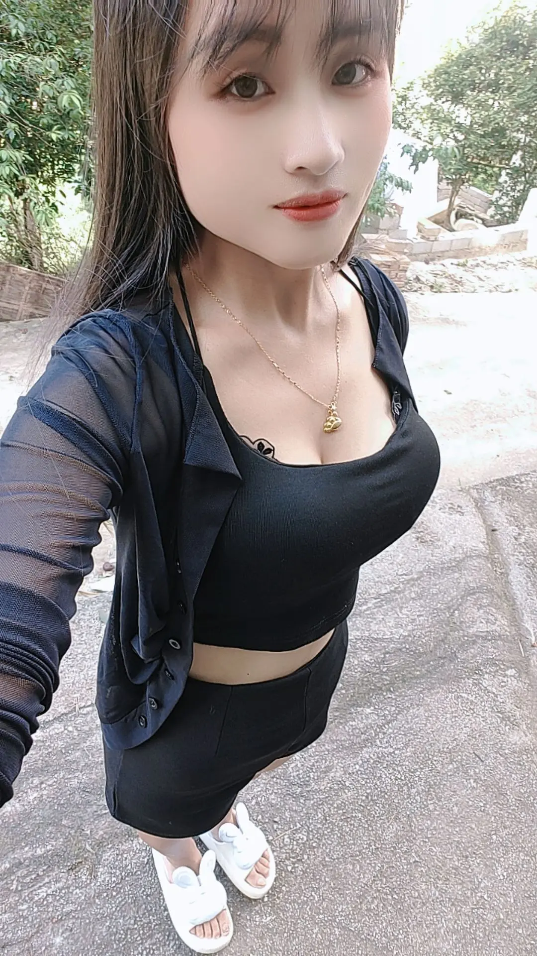 不要问我结婚了没有，有没有老公，喜欢我的话，你就追，追不到你就抢，抢不...