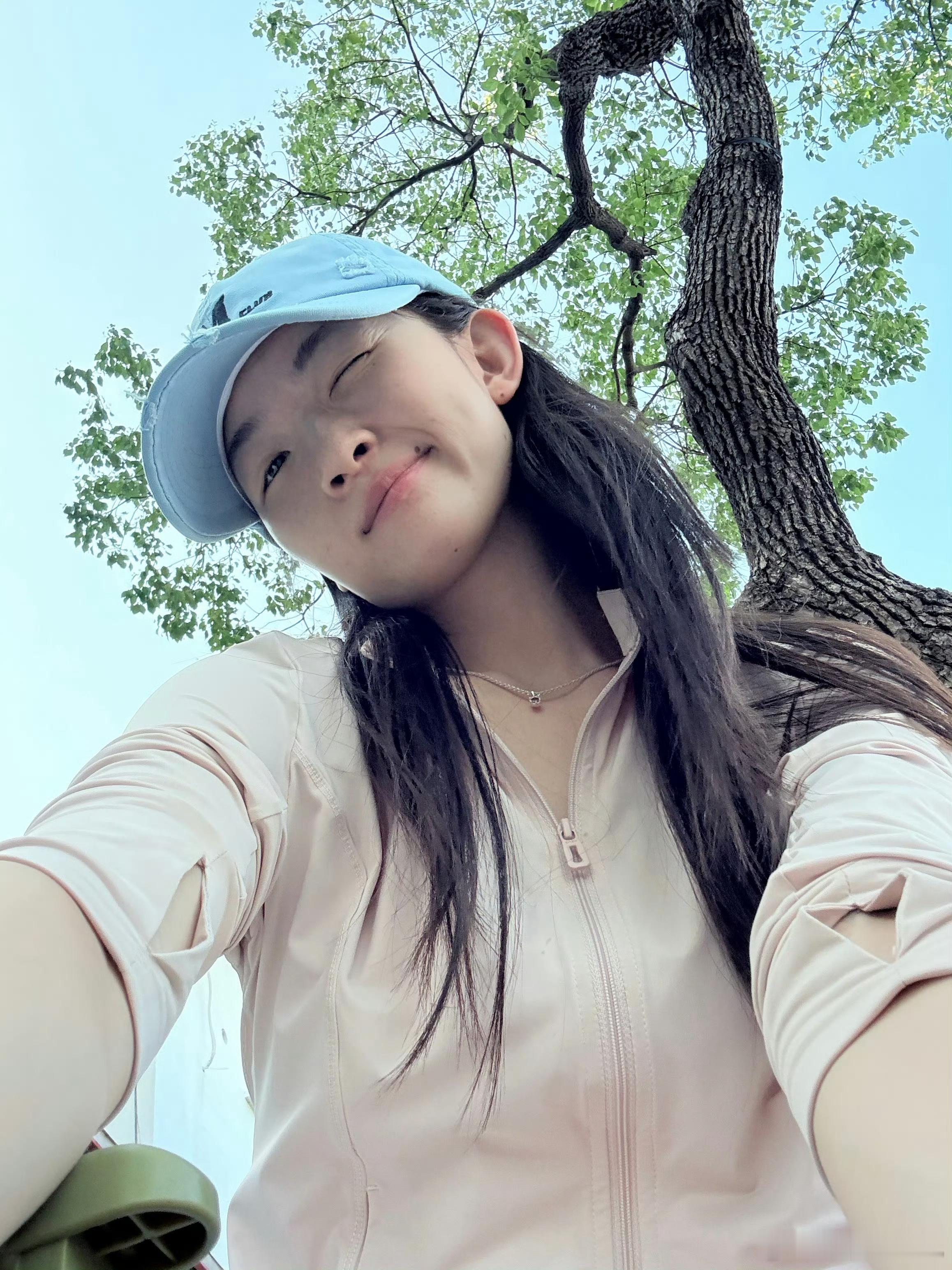 甘瑞琦[超话]  grq甘瑞琦故卿归 grq甘瑞琦浅浅 “海很浪漫 你也不例外.