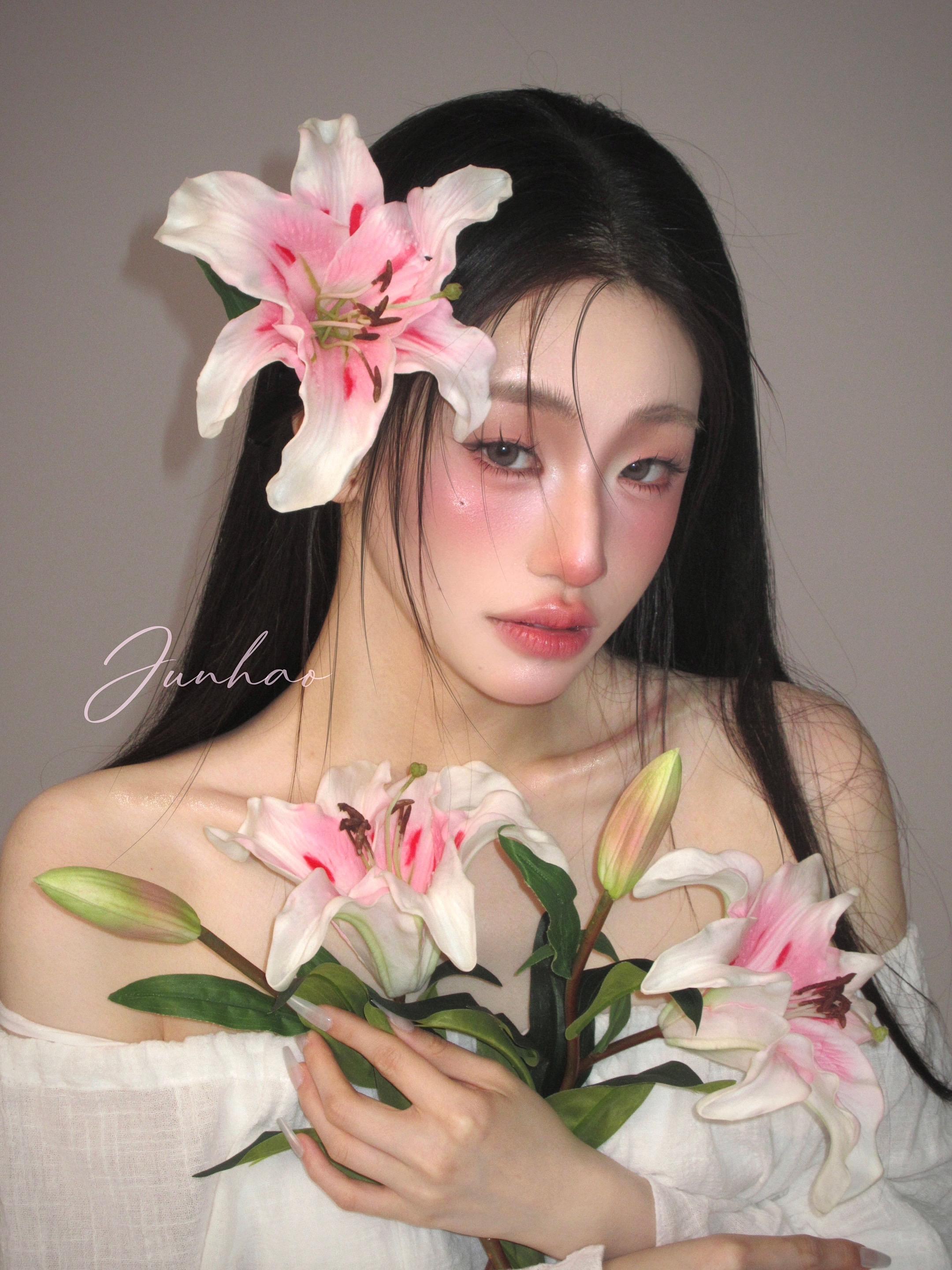 珍珠百合 皮肤也拥有了珍珠和百合花瓣的光泽