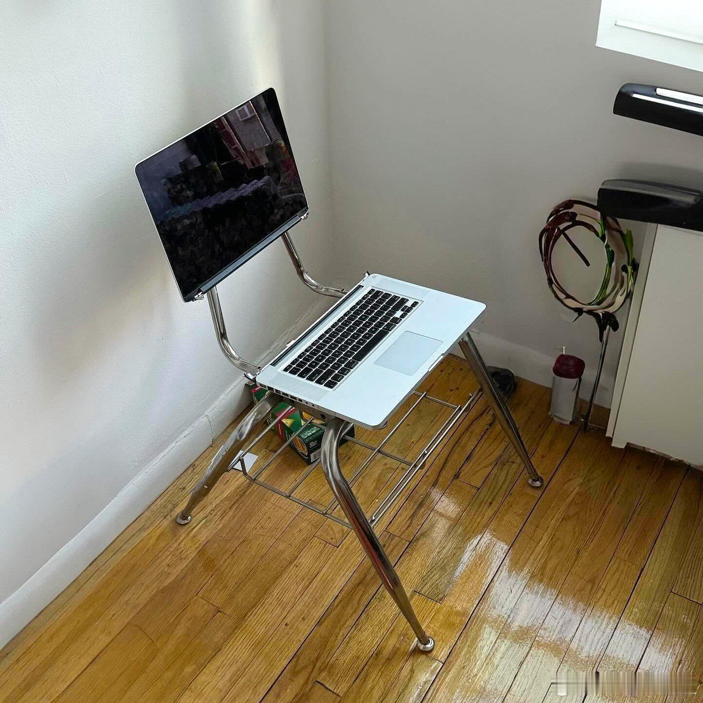 国外一哥们儿把报废的MacBook变废为宝了… 